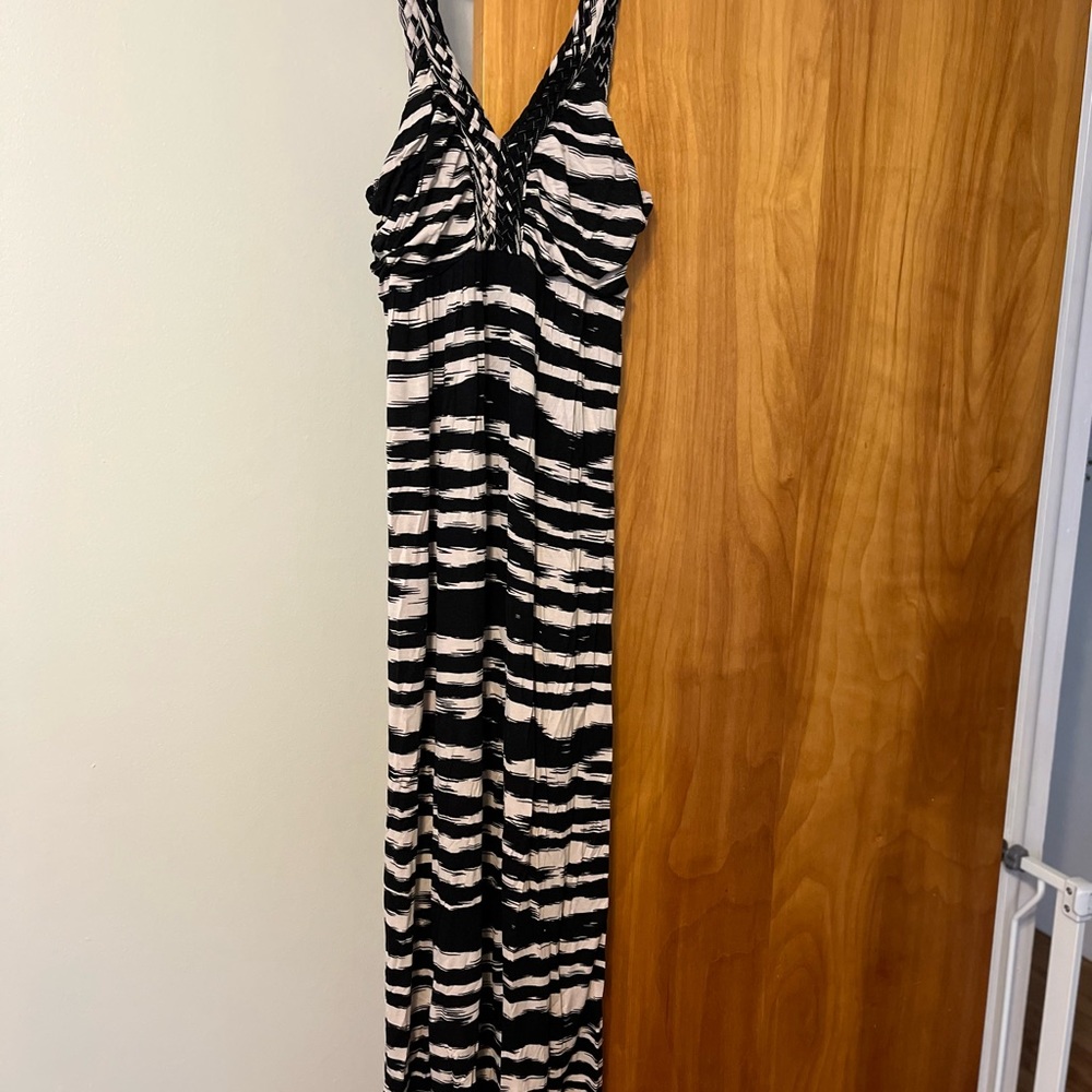Maxi dress, worn few times, smoke free home
